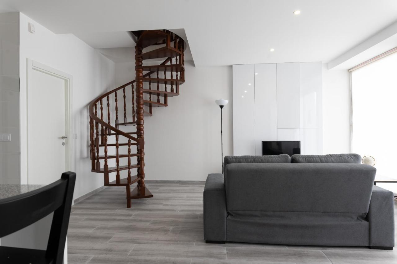 Апартаменты Lua Azul Apartamento Вила-Нова-ди-Гая Экстерьер фото