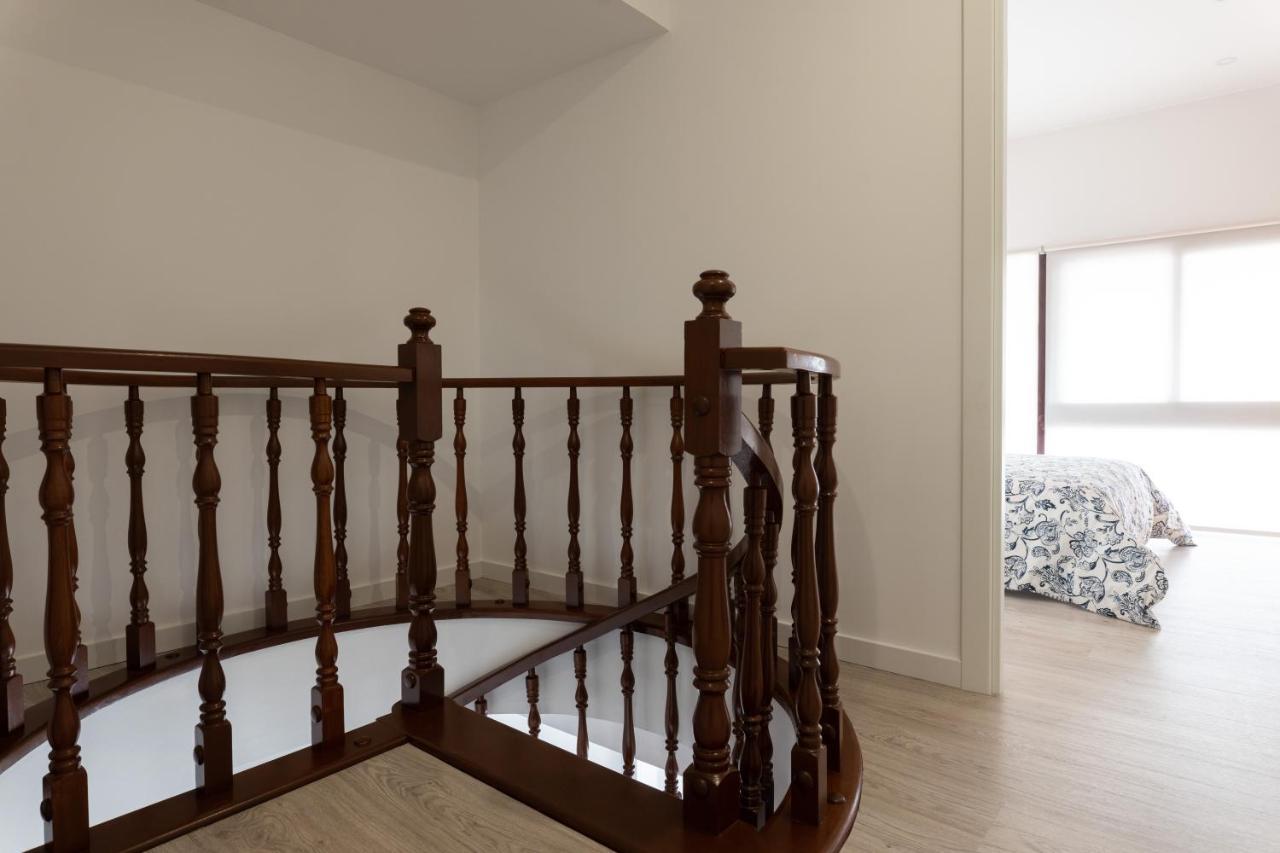 Апартаменты Lua Azul Apartamento Вила-Нова-ди-Гая Экстерьер фото