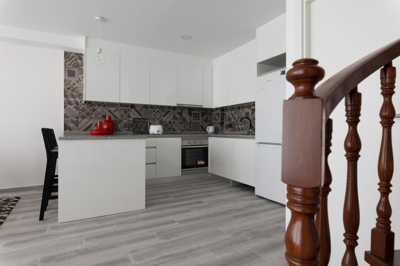Апартаменты Lua Azul Apartamento Вила-Нова-ди-Гая Экстерьер фото