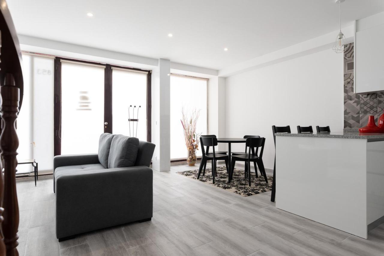 Апартаменты Lua Azul Apartamento Вила-Нова-ди-Гая Экстерьер фото