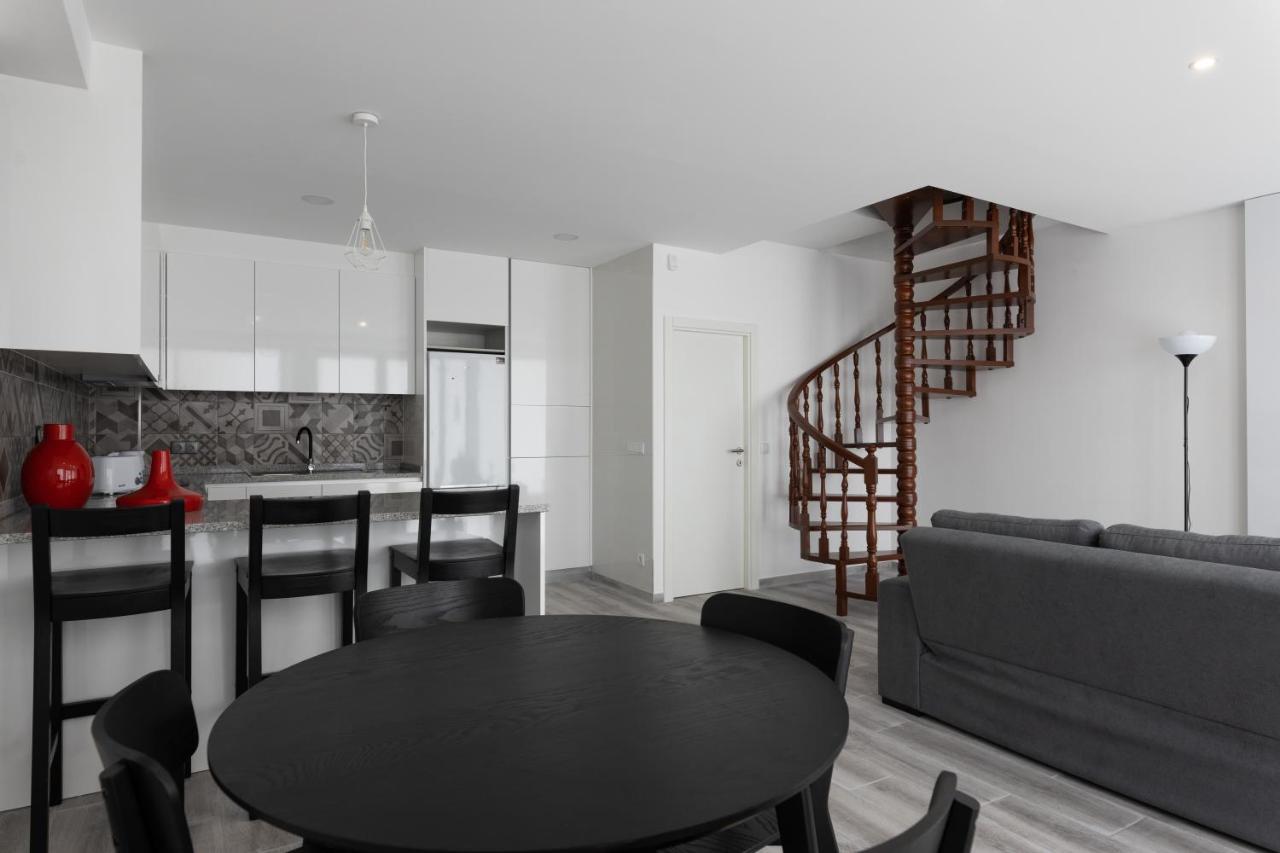 Апартаменты Lua Azul Apartamento Вила-Нова-ди-Гая Экстерьер фото