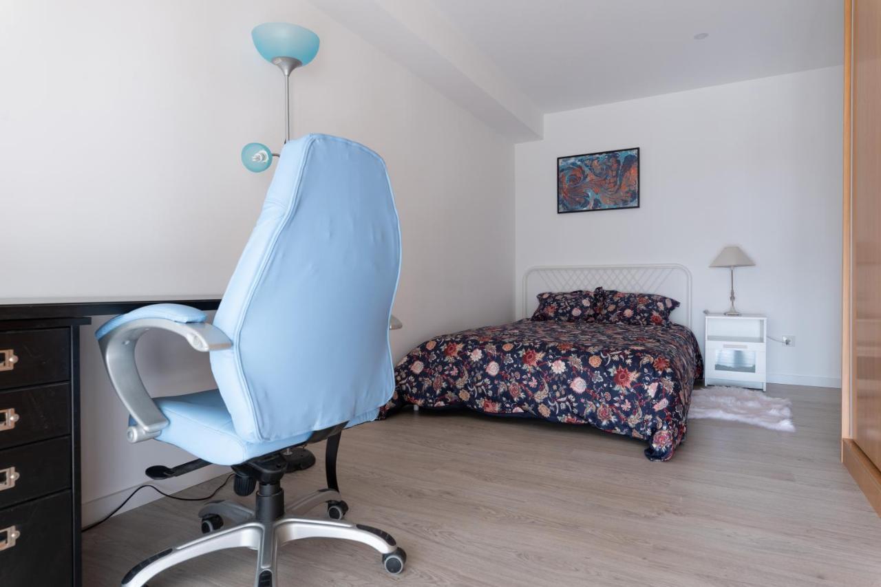 Апартаменты Lua Azul Apartamento Вила-Нова-ди-Гая Экстерьер фото